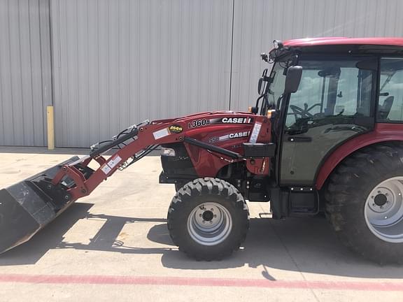 Image of Case IH Farmall 55C equipment image 4