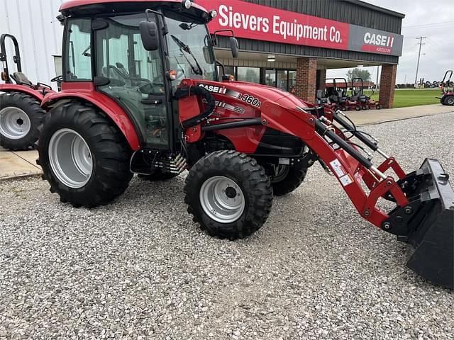 Image of Case IH Farmall 55C equipment image 3