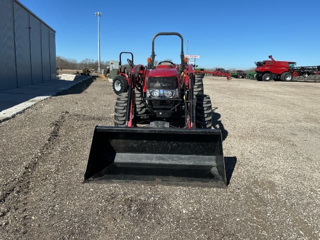 Image of Case IH Farmall 60A equipment image 1