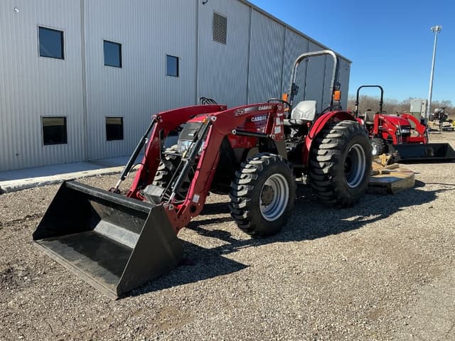 Image of Case IH Farmall 60A equipment image 2
