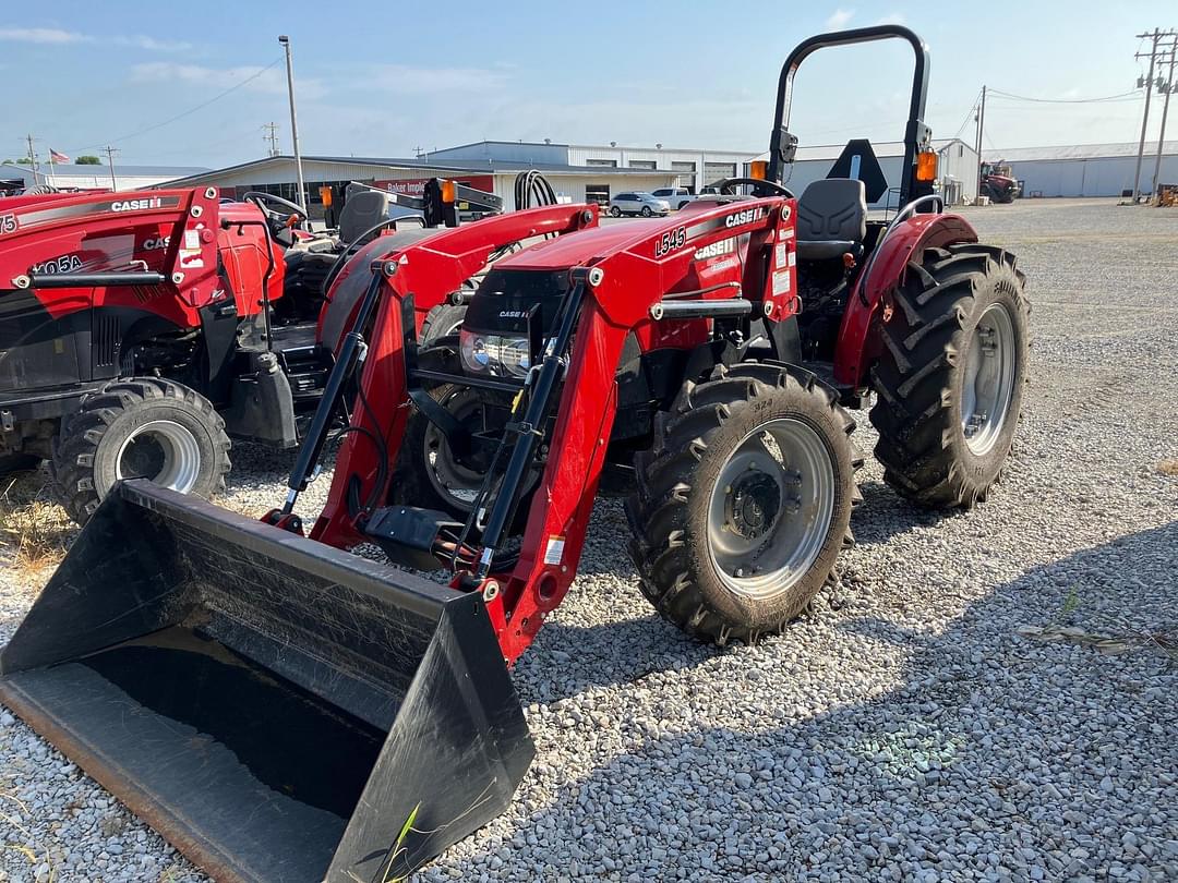 Image of Case IH Farmall 70A Image 0