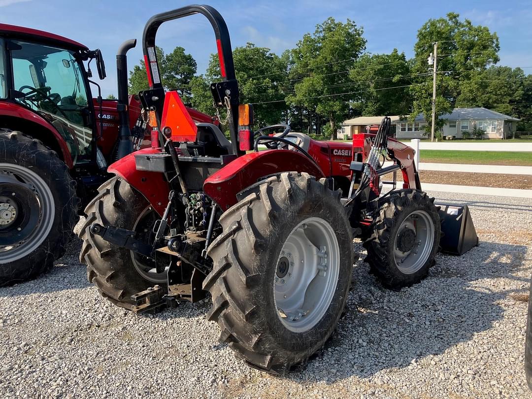 Image of Case IH Farmall 70A Image 1