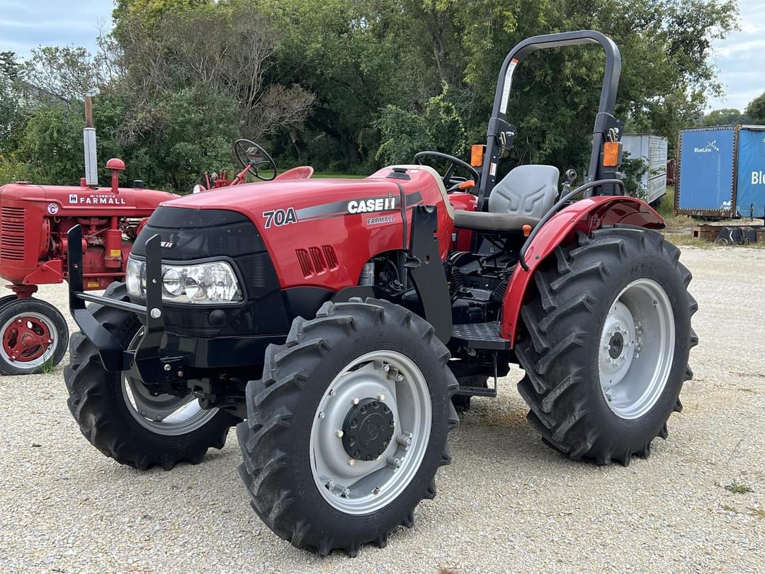 Image of Case IH Farmall 70A Primary image