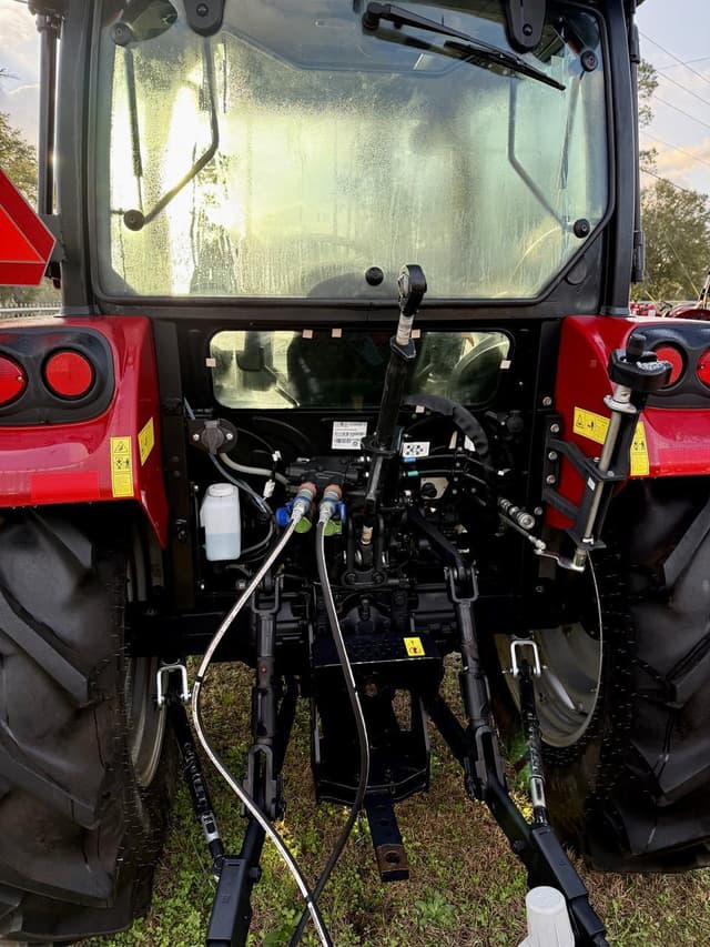 Image of Case IH Farmall 75A equipment image 2