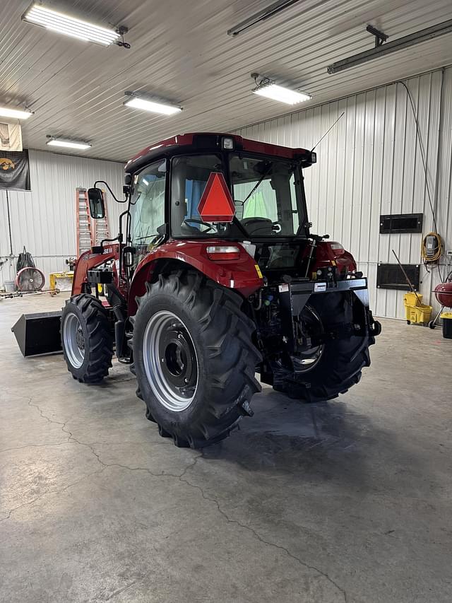 Image of Case IH Farmall 75C equipment image 2