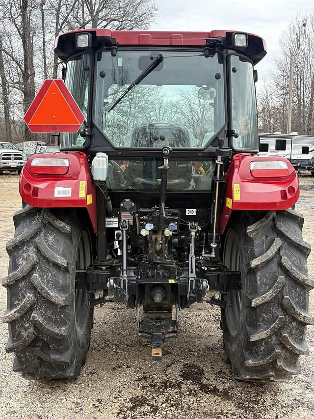 Image of Case IH Farmall 75C equipment image 3