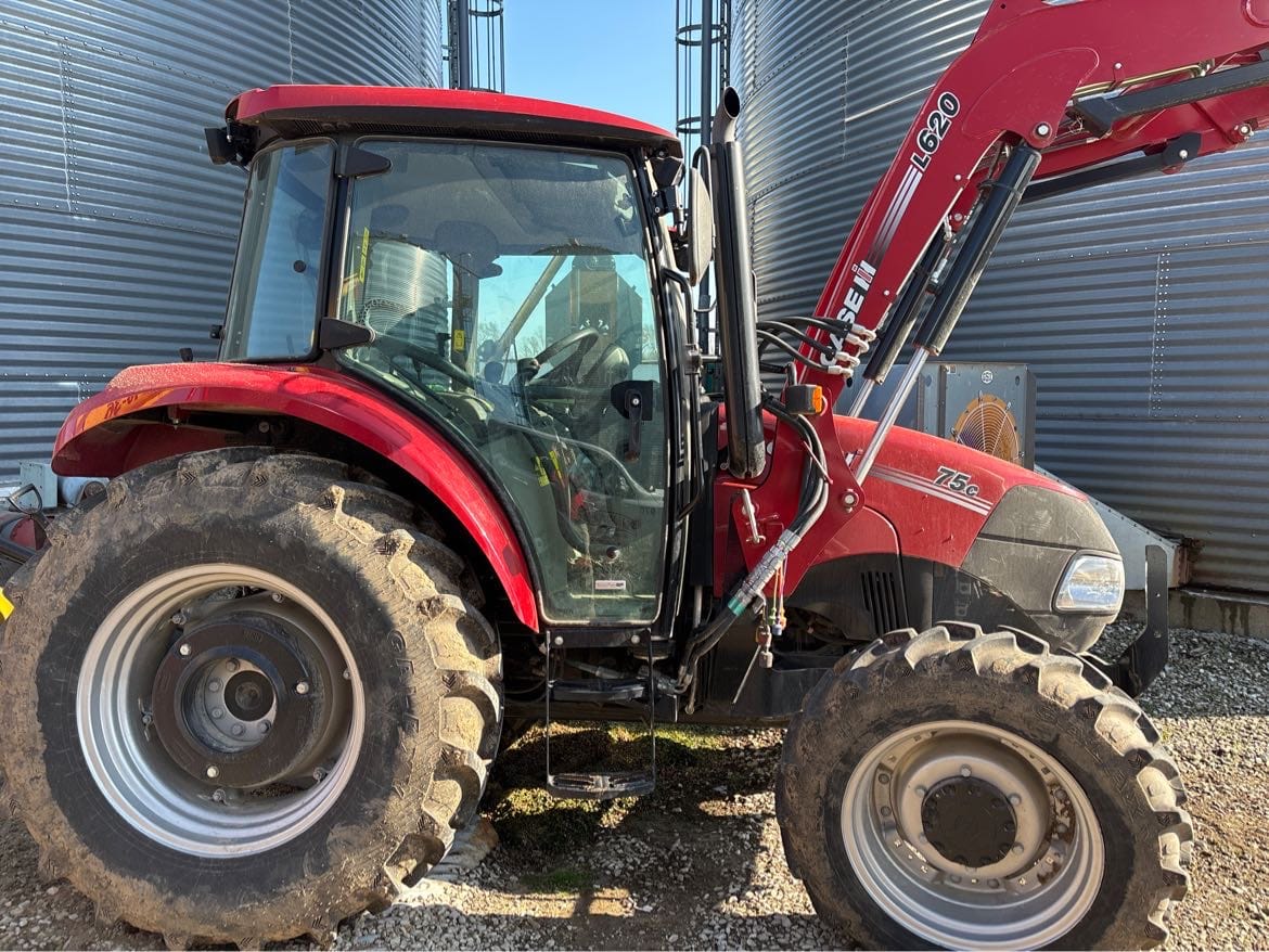 Main image Case IH Farmall 75C