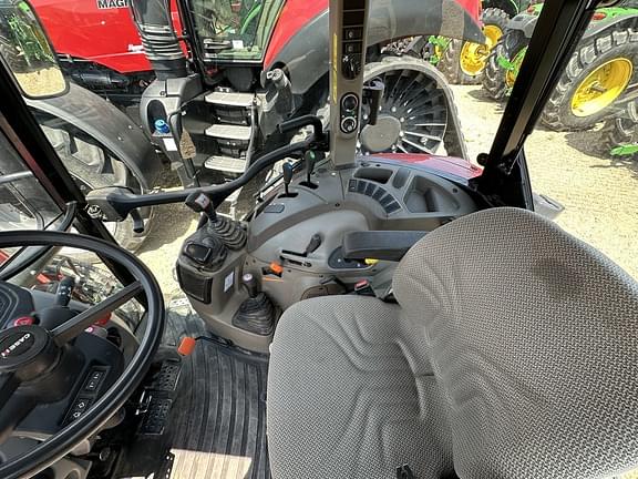 Image of Case IH Farmall 75C equipment image 4