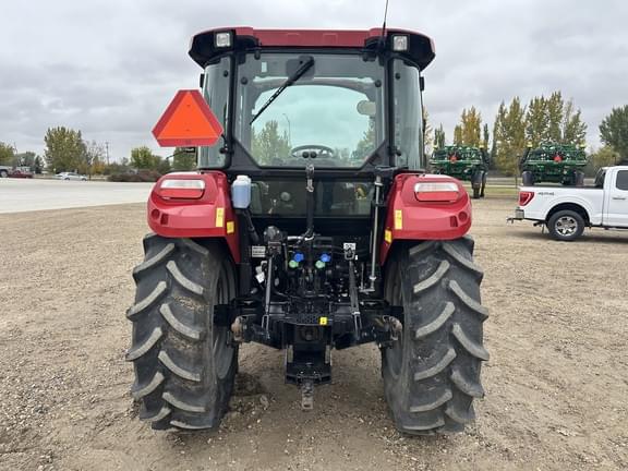 Image of Case IH Farmall 75C equipment image 4