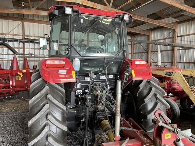 Image of Case IH Farmall 90C equipment image 2