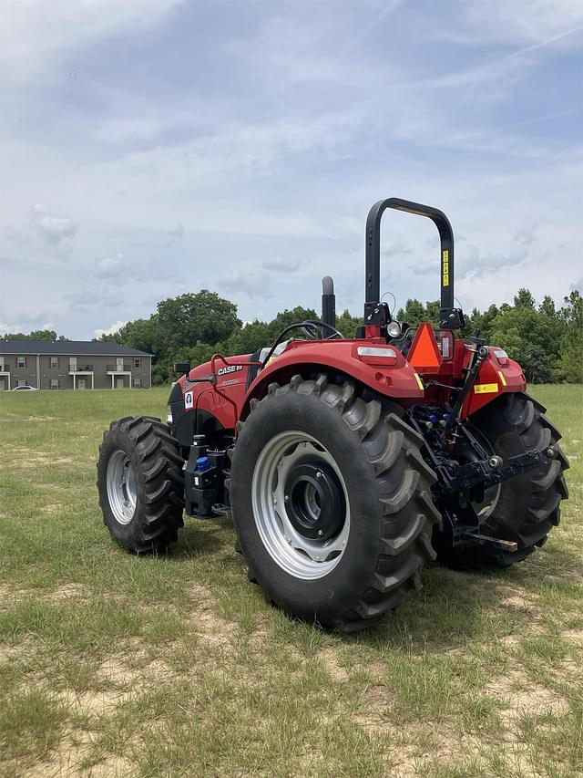 Image of Case IH Farmall 90C equipment image 2