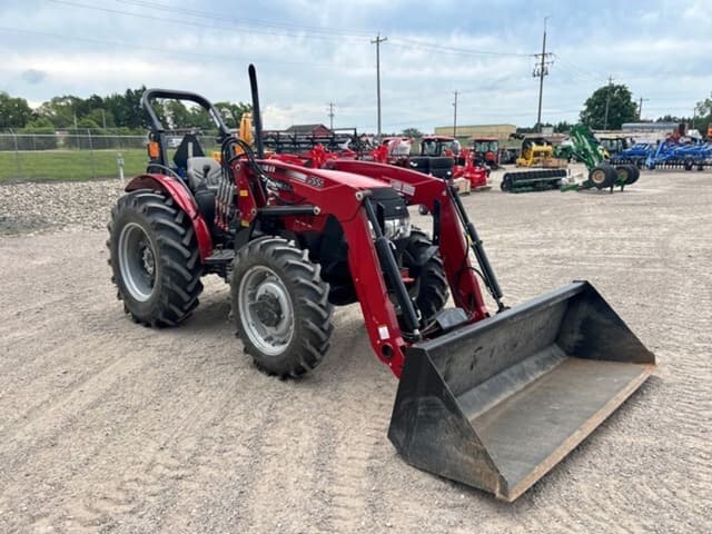 Image of Case IH Farmall 60A equipment image 2