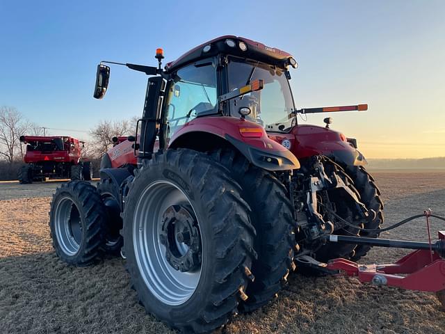 Image of Case IH Magnum 310 equipment image 4