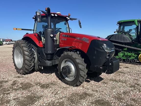 Image of Case IH Magnum 200 equipment image 2