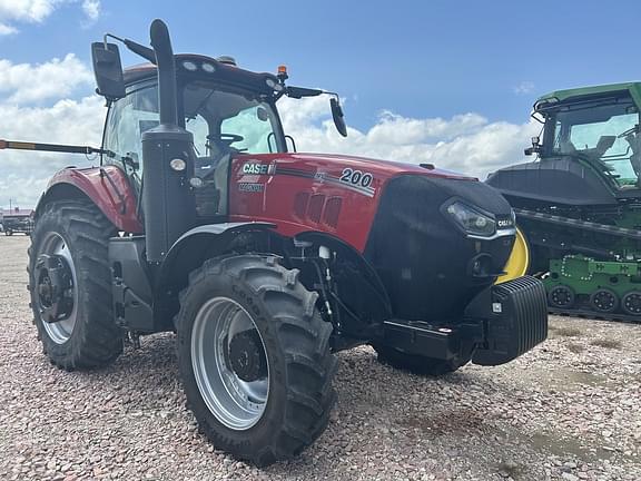 Image of Case IH Magnum 200 equipment image 2