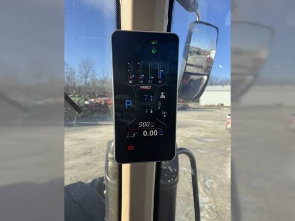 Image of Case IH Magnum 250 equipment image 1