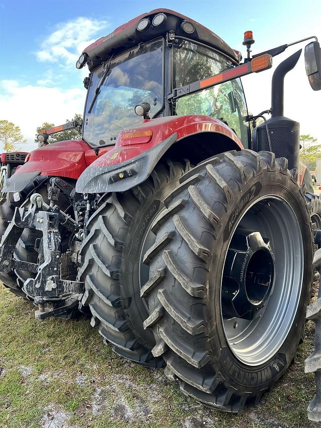 Image of Case IH Magnum 250 equipment image 3