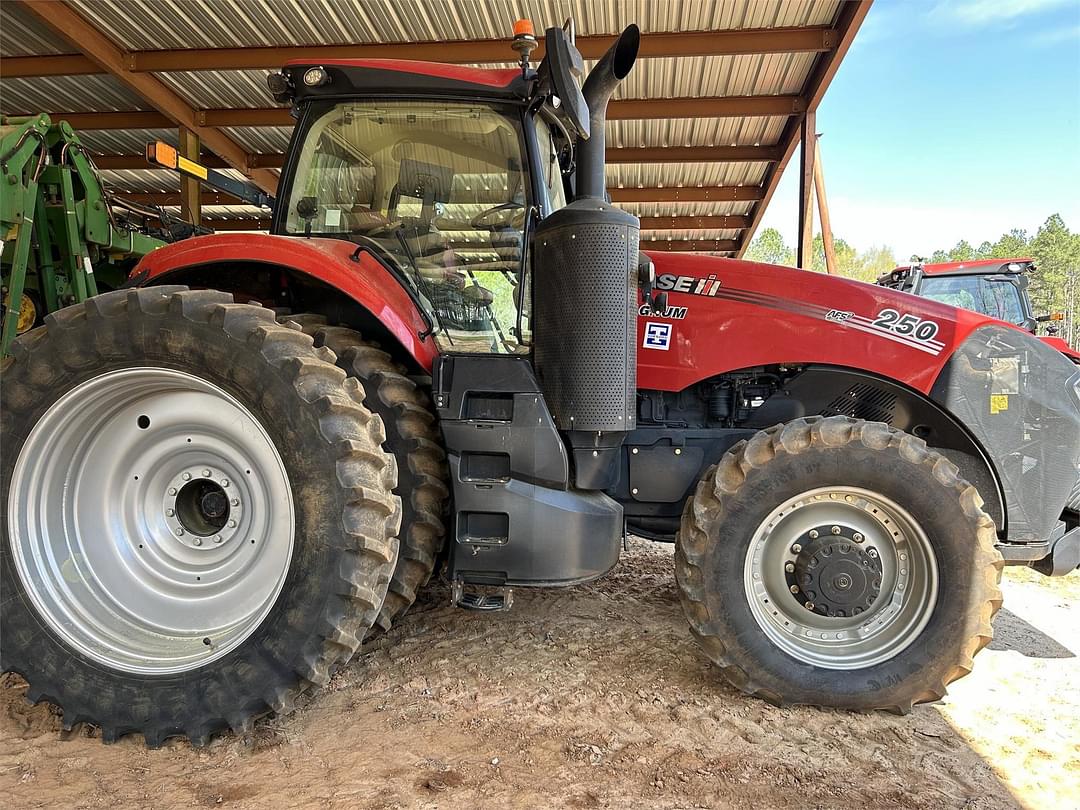 Image of Case IH Magnum 250 Primary image