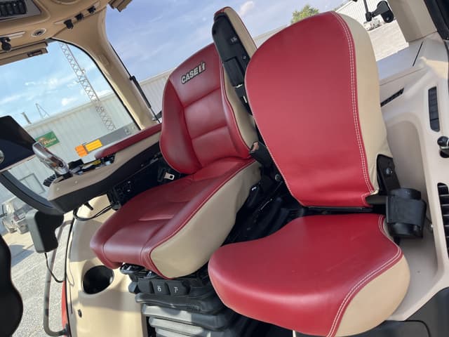 Image of Case IH Magnum 250 equipment image 1