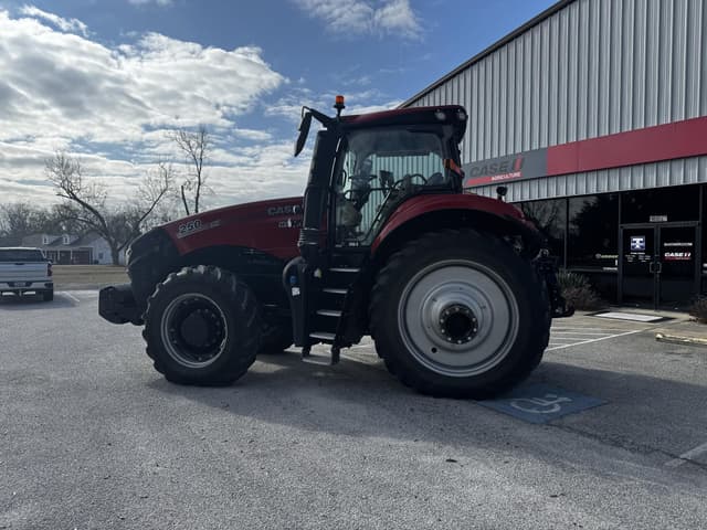 Image of Case IH Magnum 250 equipment image 1