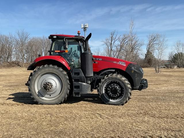 Image of Case IH Magnum 250 equipment image 1