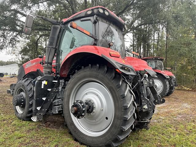 Image of Case IH Magnum 250 equipment image 1