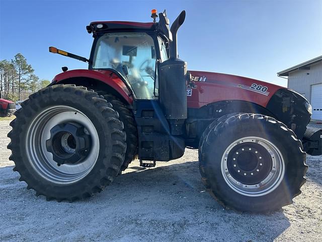 Image of Case IH Magnum 280 equipment image 4