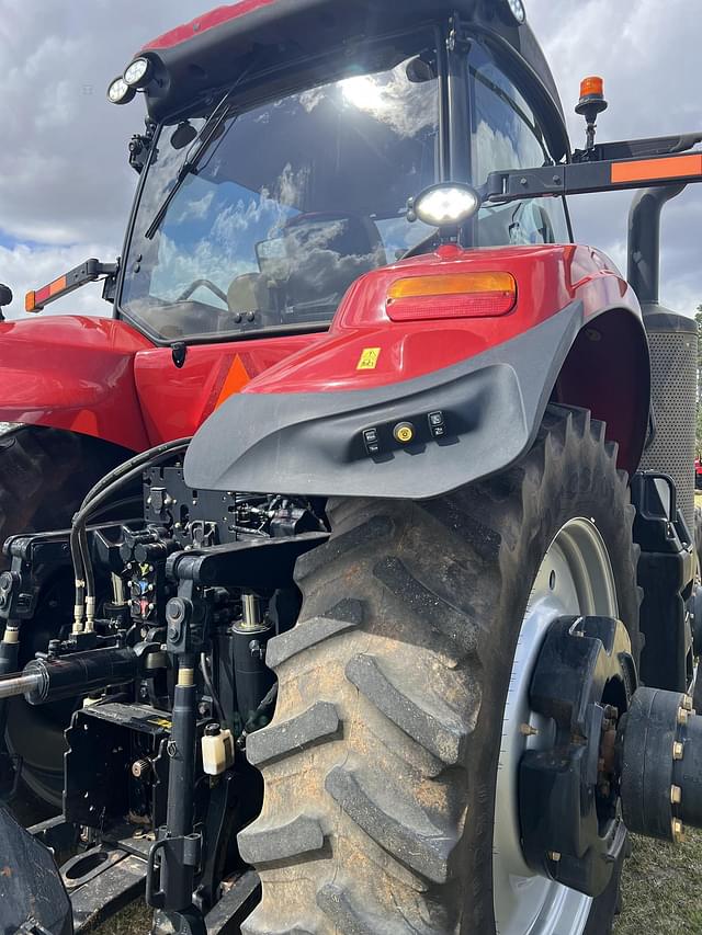 Image of Case IH Magnum 280 equipment image 3