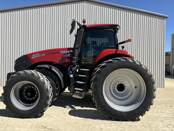 Image of Case IH Magnum 280 equipment image 2