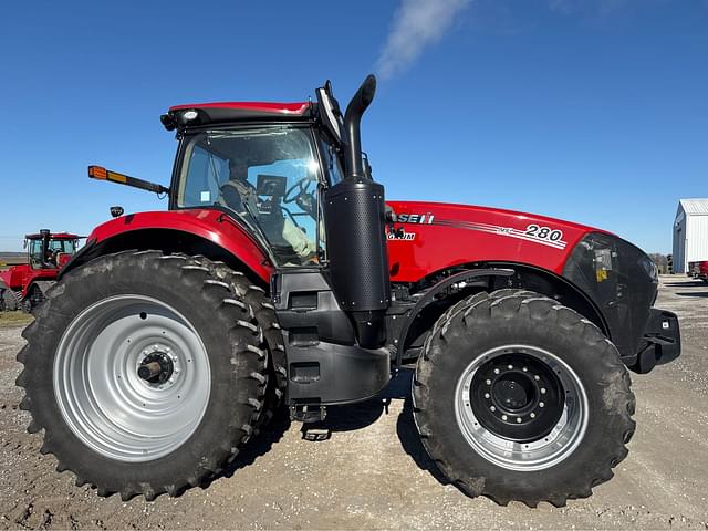 Image of Case IH Magnum 280 equipment image 1