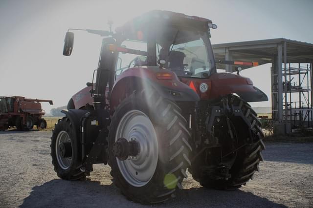 Image of Case IH Magnum 280 equipment image 2