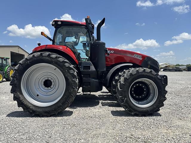 Image of Case IH Magnum 280 equipment image 3