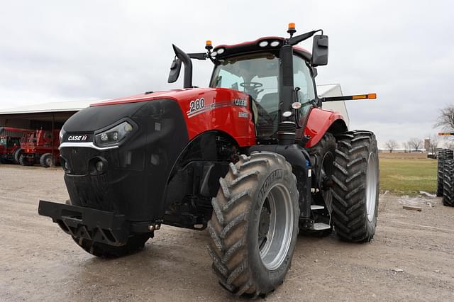 Image of Case IH Magnum 280 equipment image 3