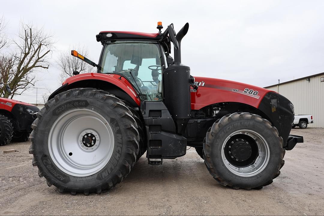 Image of Case IH Magnum 280 Primary image