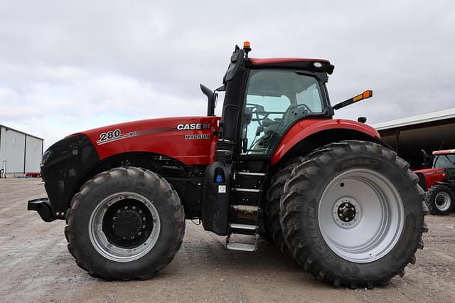 Image of Case IH Magnum 280 equipment image 4