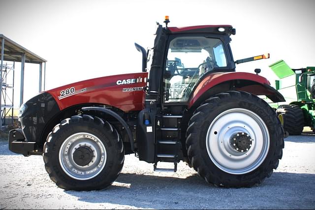 Image of Case IH Magnum 280 equipment image 1