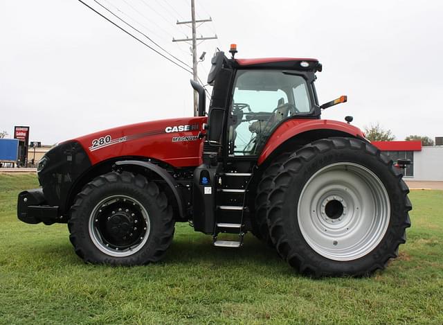 Image of Case IH Magnum 280 equipment image 1