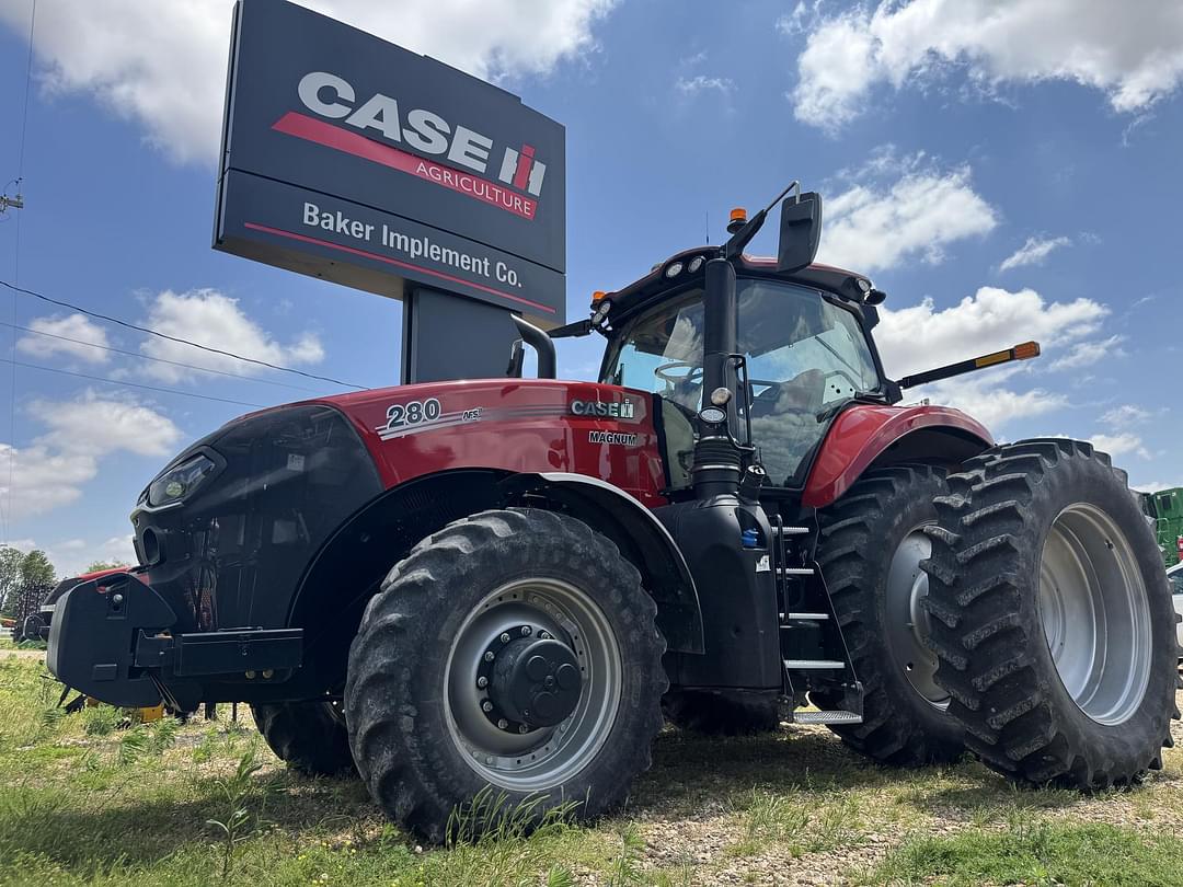 Image of Case IH Magnum 280 Primary image