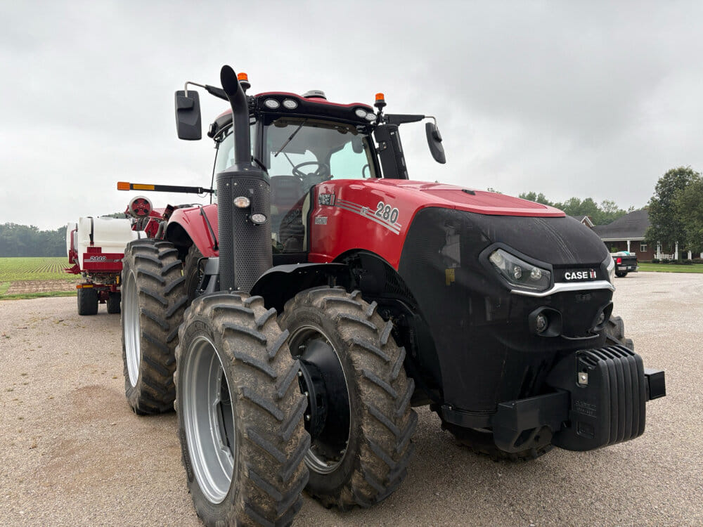 2022 Case IH Magnum 280 Equipment Image0