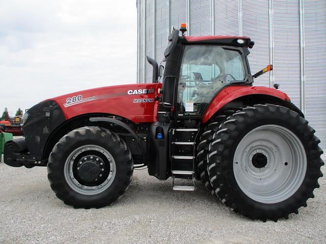 Image of Case IH Magnum 280 equipment image 2