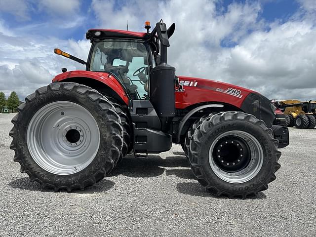 Image of Case IH Magnum 280 equipment image 3