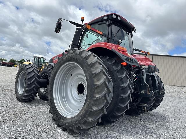 Image of Case IH Magnum 280 equipment image 4
