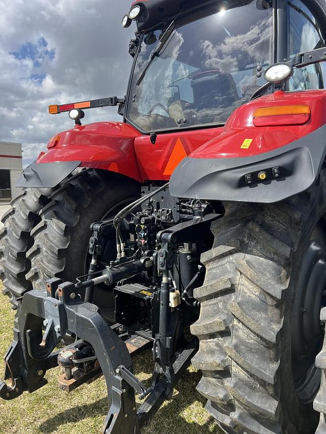 Image of Case IH Magnum 280 equipment image 4