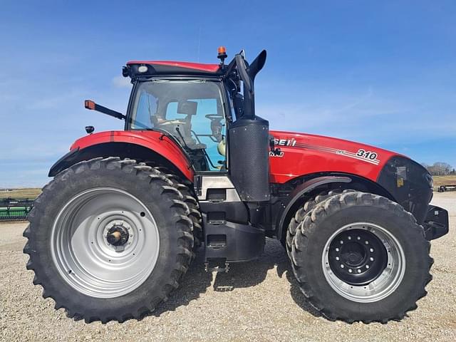 Image of Case IH Magnum 310 equipment image 2