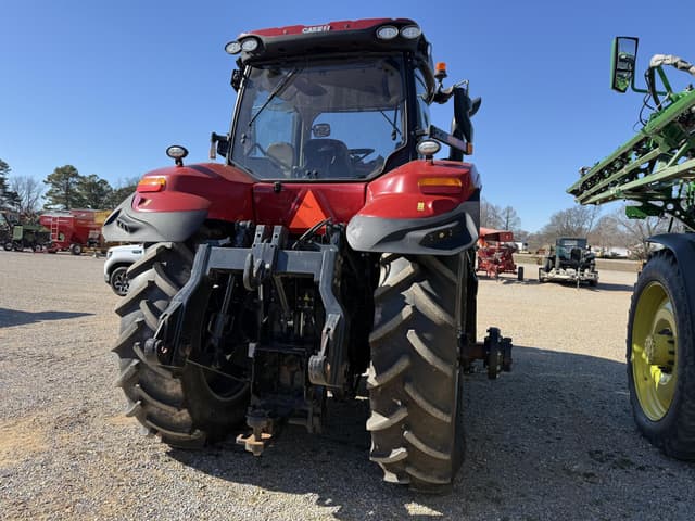 Image of Case IH Magnum 310 equipment image 4