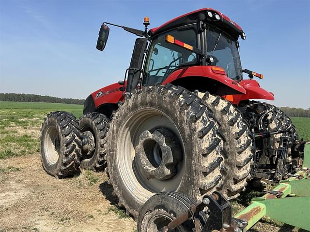 Image of Case IH Magnum 310 equipment image 2