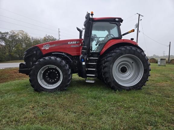 Image of Case IH Magnum 310 equipment image 2