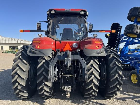 Image of Case IH Magnum 310 equipment image 4