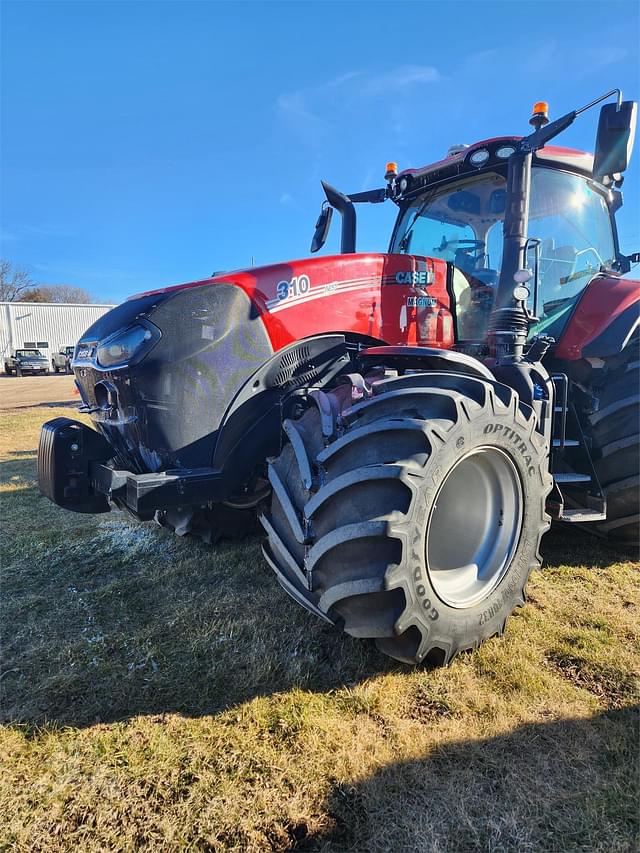 Image of Case IH Magnum 310 equipment image 1