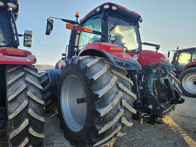 Image of Case IH Magnum 310 equipment image 3